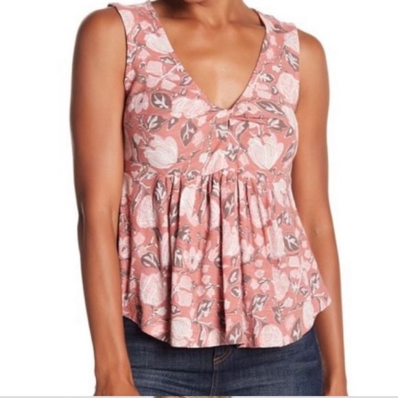 Lucky Brand Tops - Lucky Brand sleeveless floral peplum top size x large